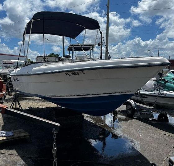 Drew's Marine Service portfolio 1